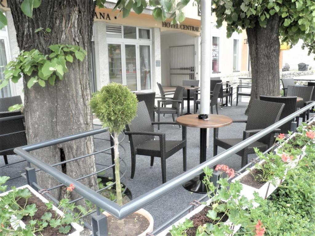 Hotel Central Slavonski Brod Ngoại thất bức ảnh