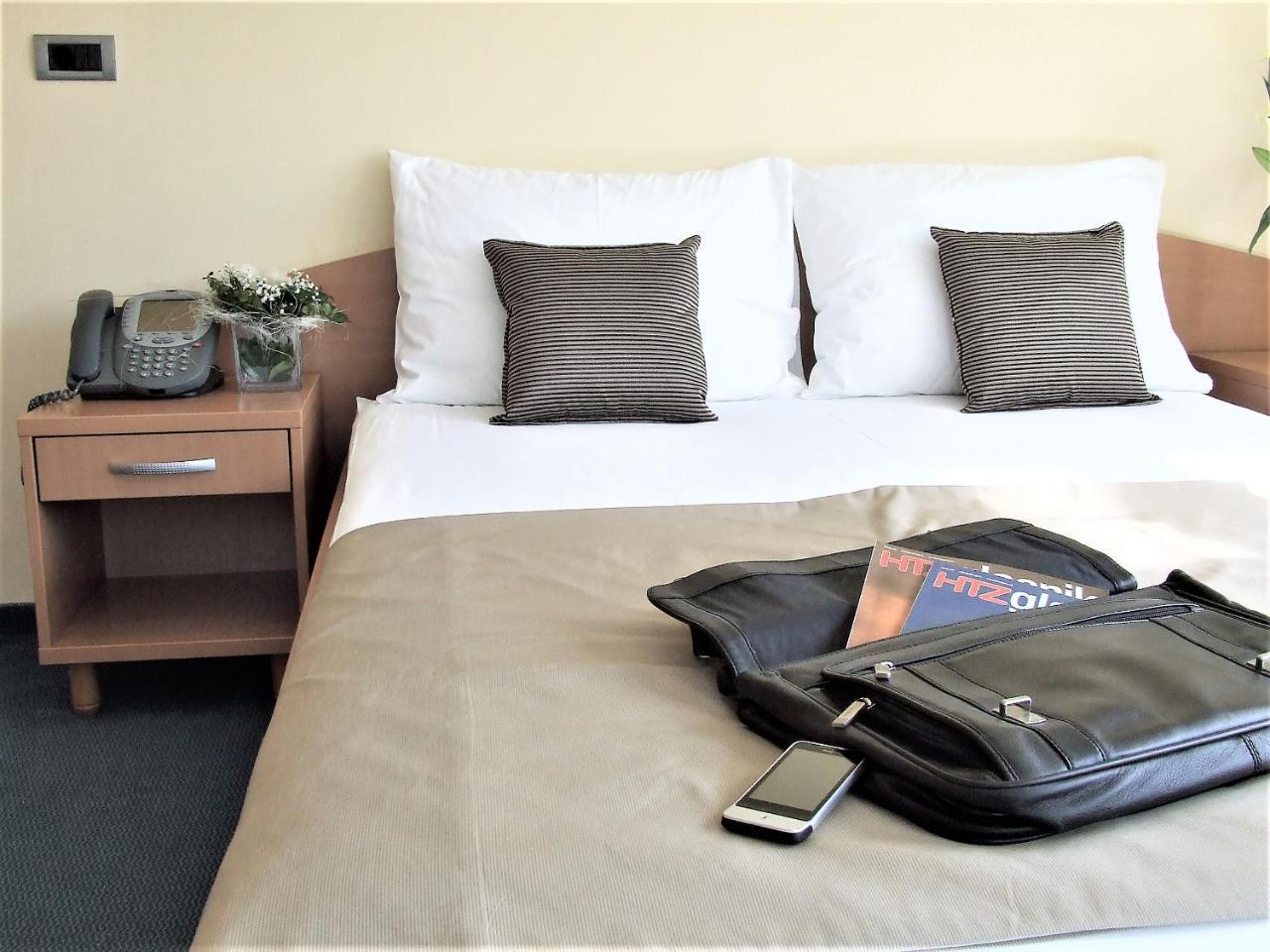 Hotel Central Slavonski Brod Ngoại thất bức ảnh