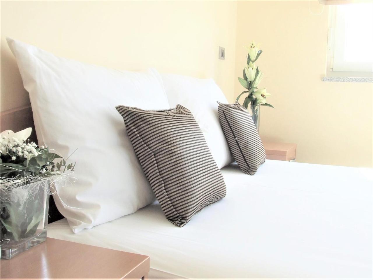 Hotel Central Slavonski Brod Ngoại thất bức ảnh
